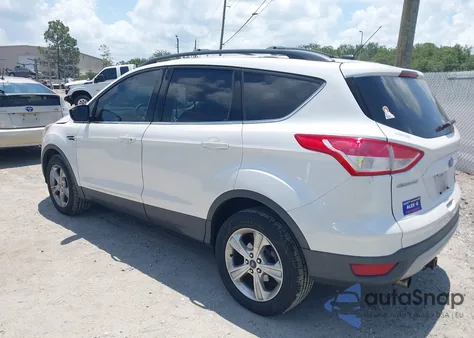2013 Ford Escape Se z USA, uszkodzony, nr VIN 1FMCU9G93DUD51408